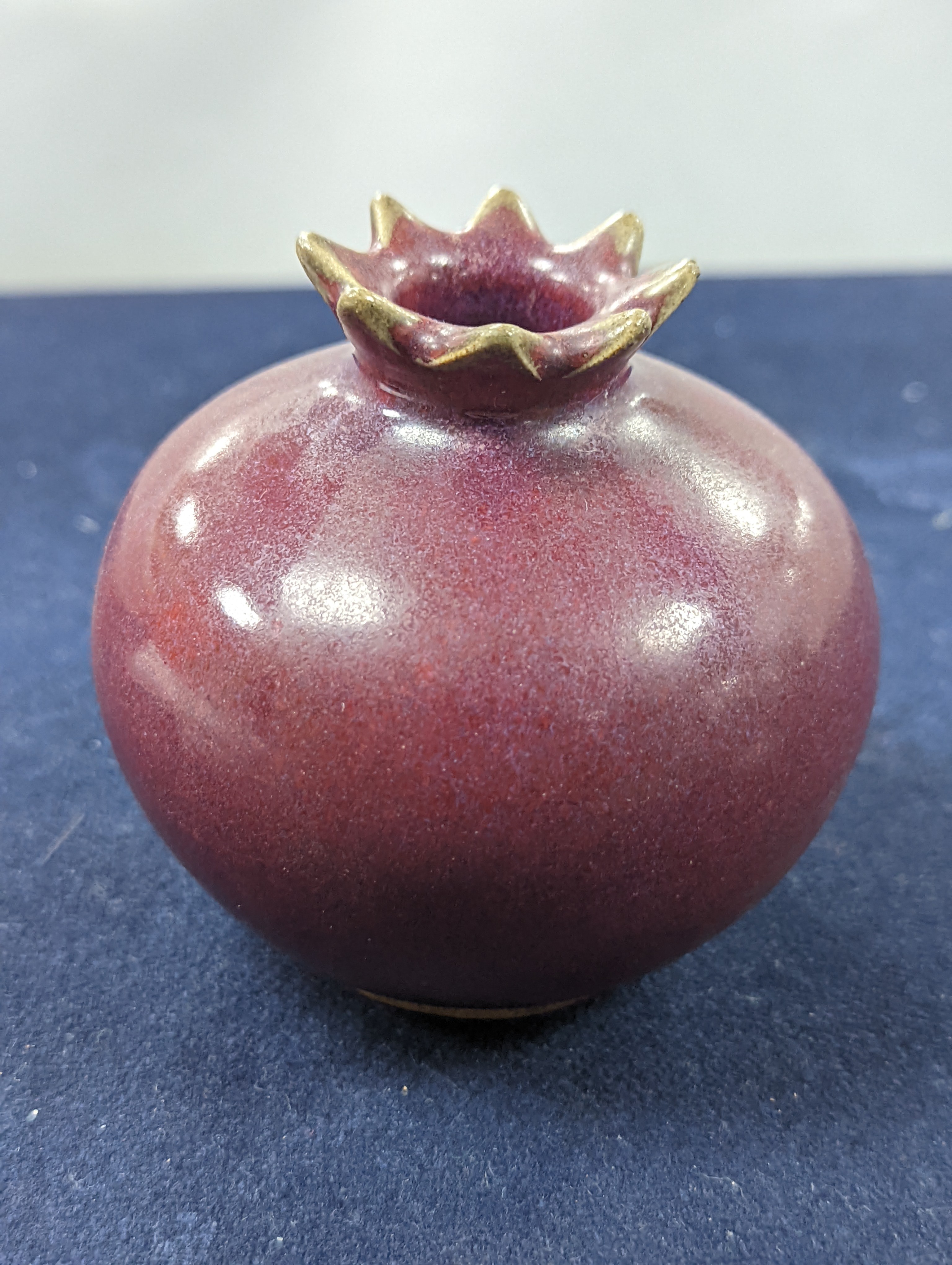 A Chinese Jun type pomegranate shaped vase, Qing dynasty 8cm